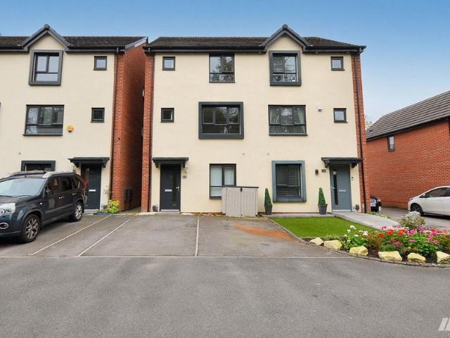 House for sale in Castlefields, Halton