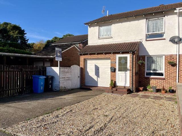 House for sale in Creekmoor, Poole