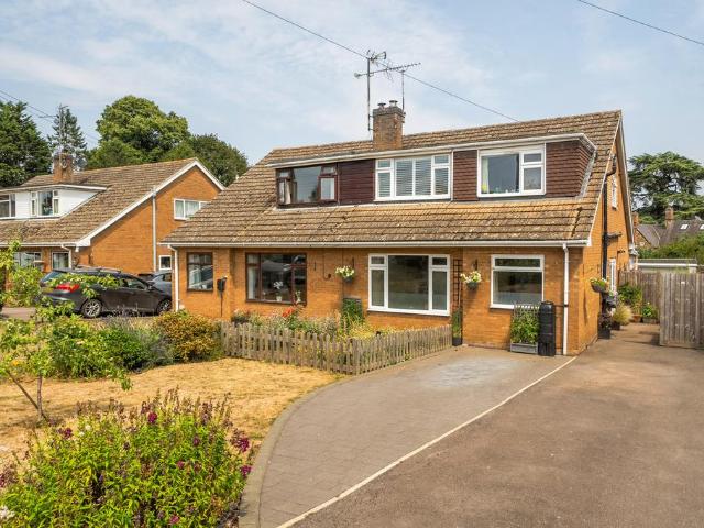 House for sale in Chipping Warden, Northamptonshire