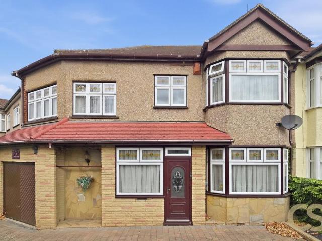 House for sale in Waltham Cross, Broxbourne
