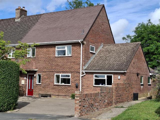House for sale in Barton Stacey, Hampshire