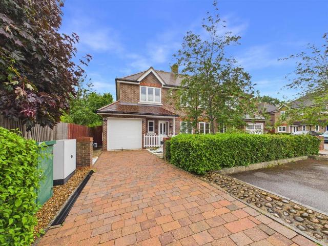 House for sale in Broughton, Aylesbury