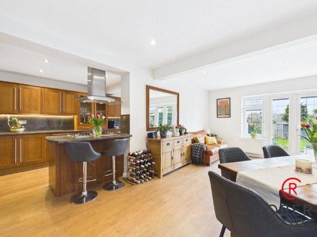 House for sale in Greater London