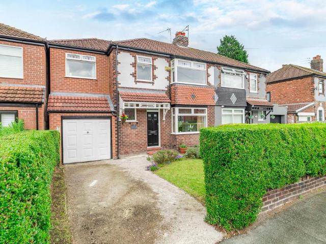 House for sale in Bridgehall, Bramhall