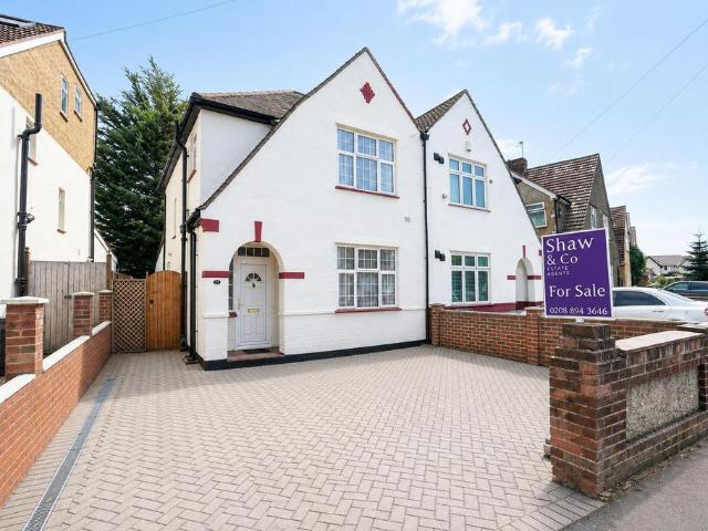House for sale in London Borough of Hounslow, Greater London