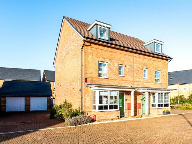 House for sale in Brooklands, Milton Keynes