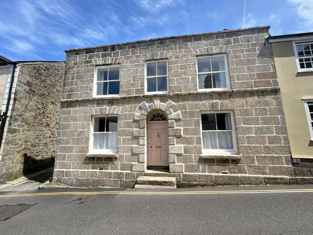 House for sale in Helston, Cornwall