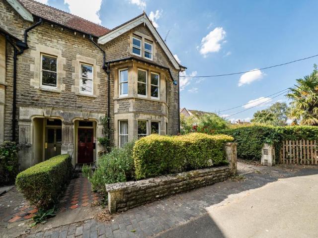 House for sale in Cogges, West Oxfordshire