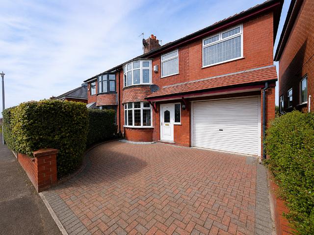 House for sale in Pendock, Greater Manchester