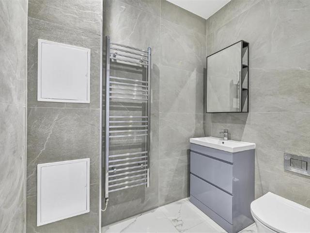 House for sale in Shepherd's Bush, Greater London