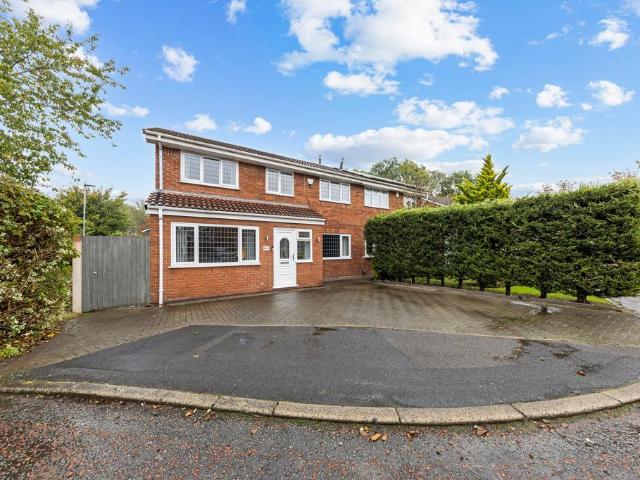 House for sale in Fearnhead, Warrington