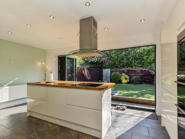 House for sale in Yate Rocks, Yate
