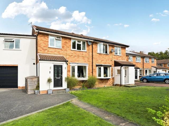 House for sale in Colshaw Farm, Wilmslow