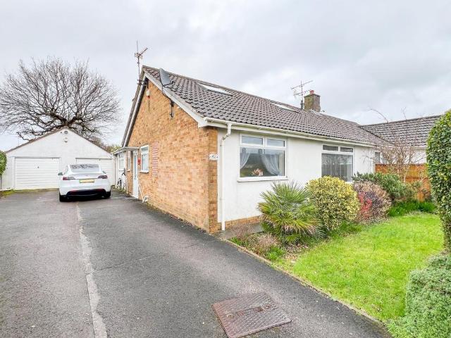 House for sale in Stoke Lodge and The Common, Patchway