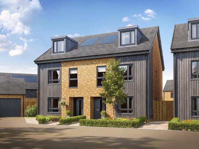 House for sale in Worcester Park Estate, Monks Orchard
