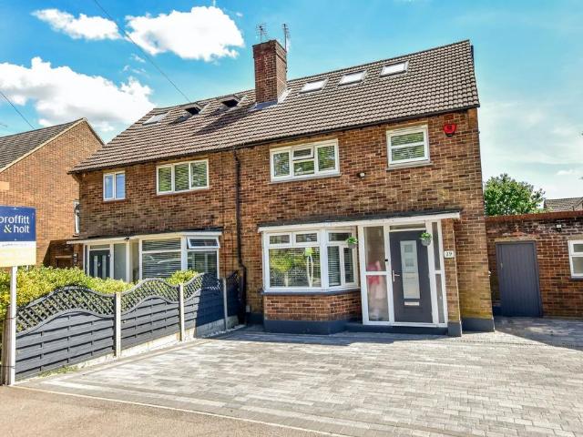 House for sale in Batchworth, Hertfordshire