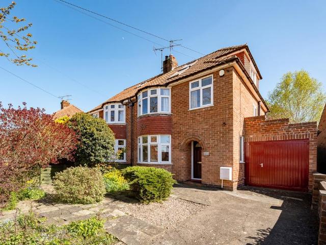 House for sale in High Field, York