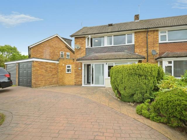 House for sale in St Albans, Five Acres
