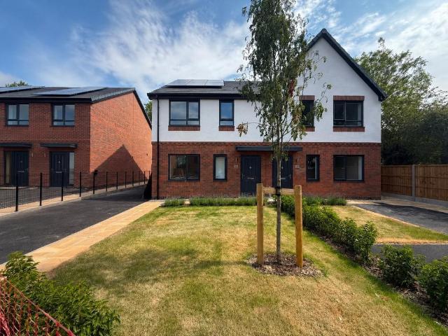 House for sale in Kedleston, East Midlands