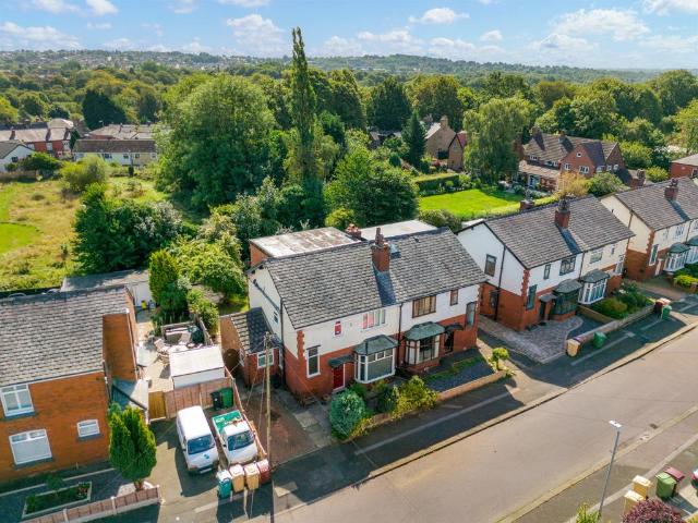 House for sale in Bradshaw, Lee Bank