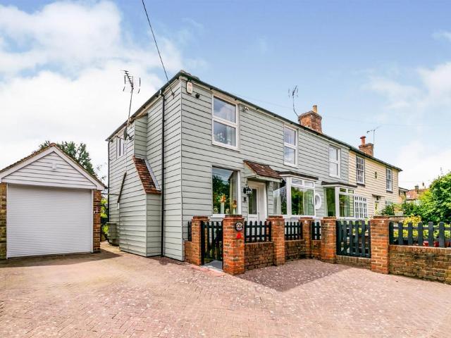 House for sale in Heathlands, East Sussex