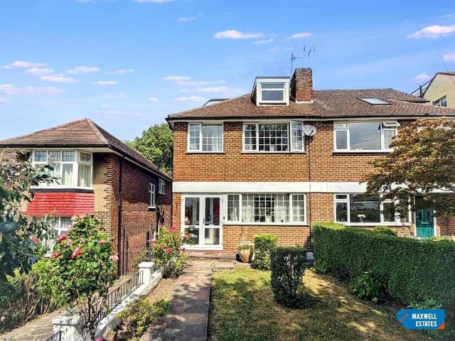 House for sale in Mill Hill, Greater London