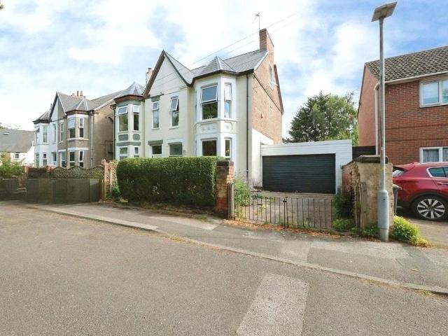 House for sale in Gedling, East Midlands