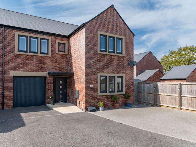 House for sale in Lower Cumberworth, West Yorkshire