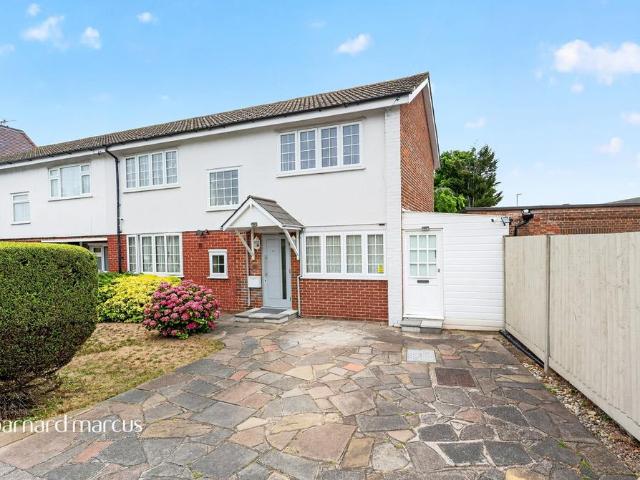 House for sale in Motspur Park, Greater London