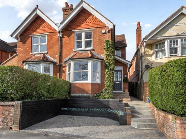 House for sale in Upper Hale, Fole