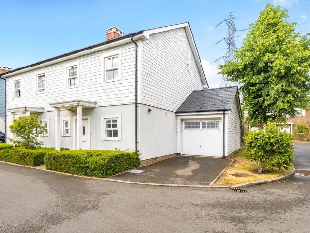 House for sale in Worcester Park, Greater London