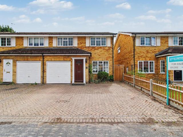 House for sale in Farnborough, Hampshire
