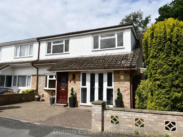 House for sale in Woodcot, Middlecroft