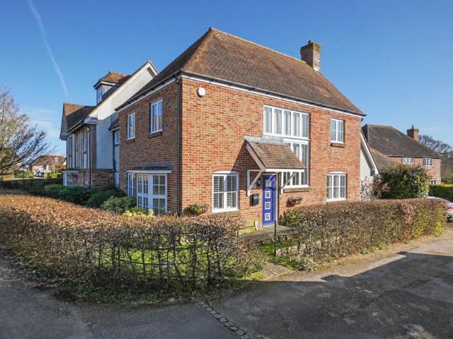 House for sale in Oad Street, Kent