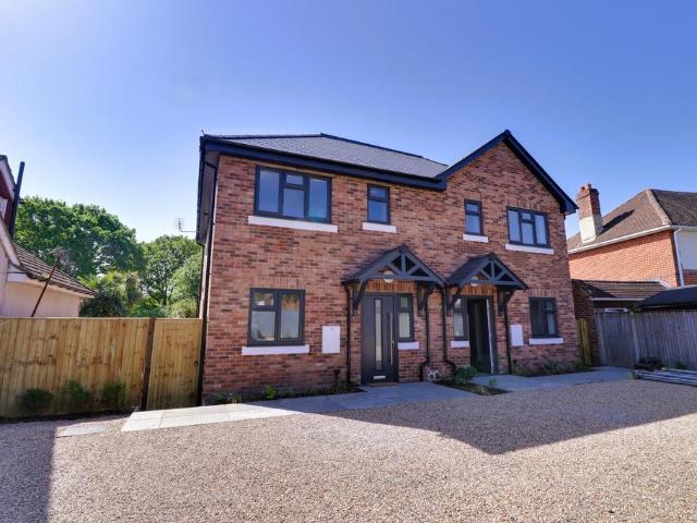 House for sale in Spring Vale, Hampshire