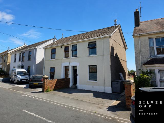 House for sale in Pembrey and Burry Port Town, Burry Port