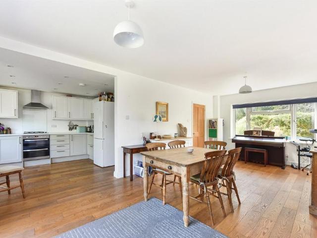 House for sale in Littlecote, West Sussex