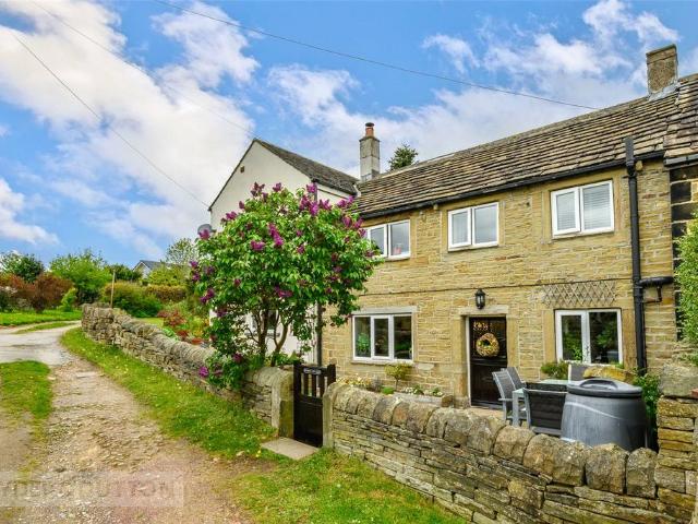 House for sale in Shepley, West Yorkshire