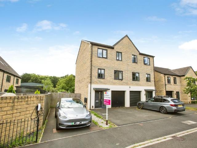 House for sale in Norland, West Yorkshire