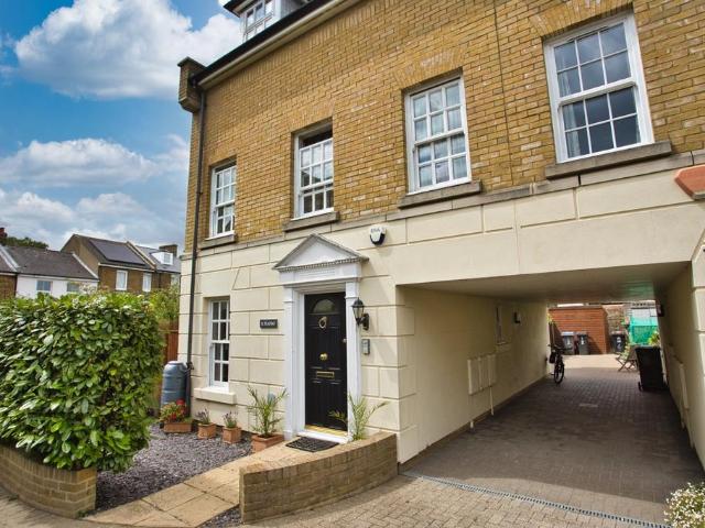 House for sale in Lower Walmer, Ash