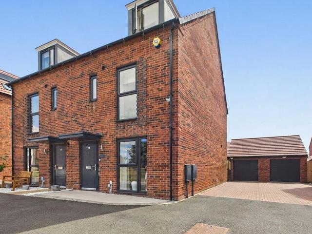 House for sale in Beaconside, Baswich