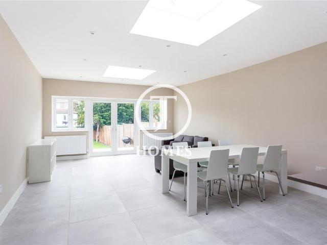 House for sale in Hendon, Greater London