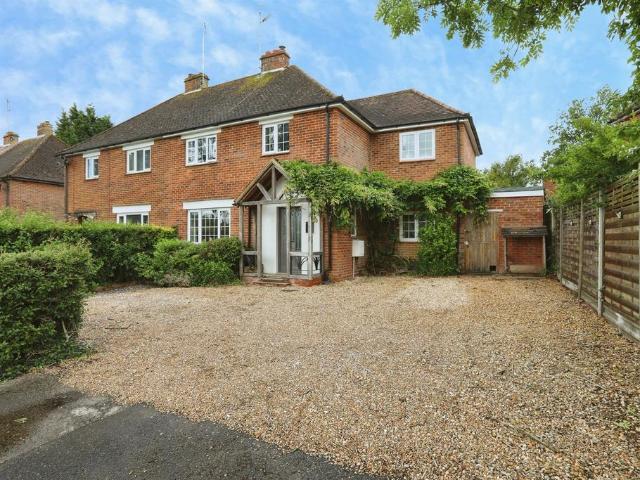 House for sale in Pachesham Park, Surrey