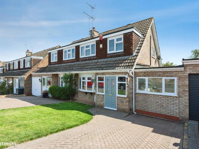 House for sale in Sutton-at-Hone and Hawley, Monks Orchard