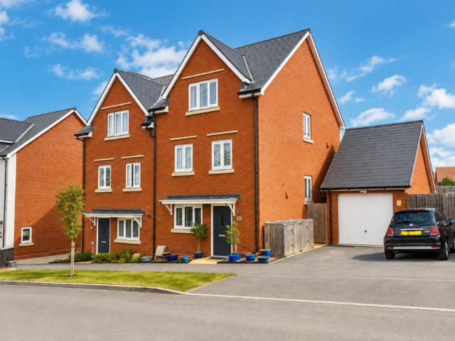 House for sale in Pleasant Valley, Duton Hill