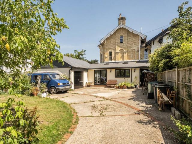 House for sale in Newtown, Reading