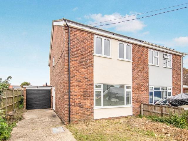 House for sale in Dale Hill, Essex