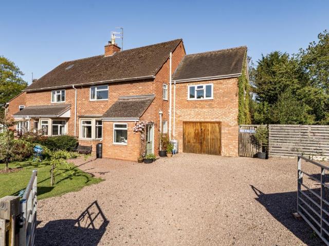 House for sale in Forthampton, Worcestershire