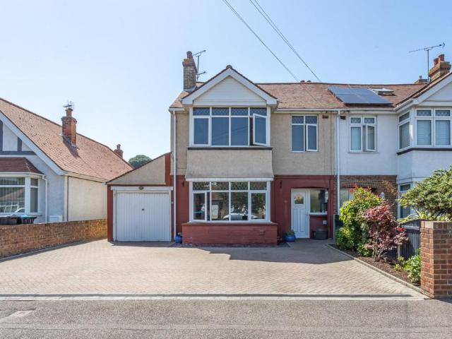 House for sale in Westbrook, Acol