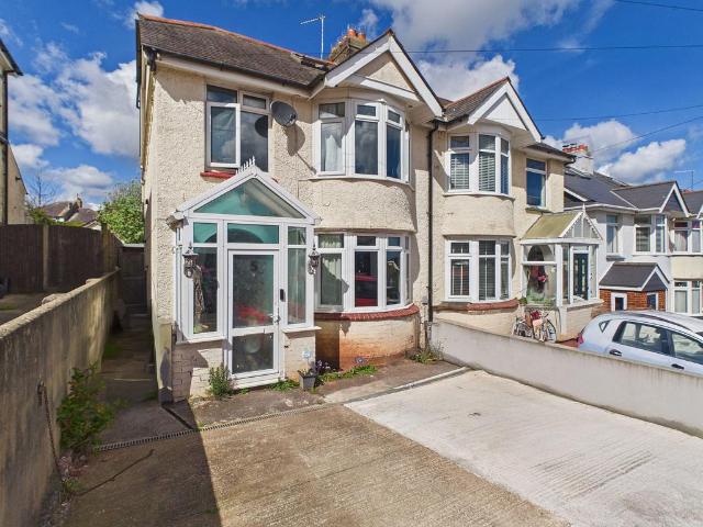 House for sale in Foxhole, Livermead